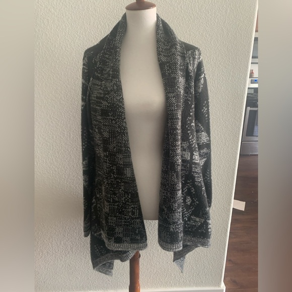 Rip Curl Black and Gray Cardigan Sweater with Open Front - Picture 1 of 5